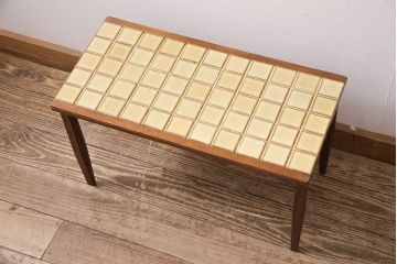 北欧ヴィンテージ　チーク材　レトロなタイルトップのサイドテーブル(テーブル、ビンテージ)(R-046149)