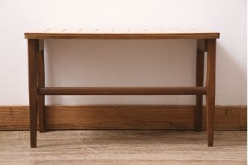 北欧ヴィンテージ　チーク材　レトロなタイルトップのサイドテーブル(テーブル、ビンテージ)(R-046149)