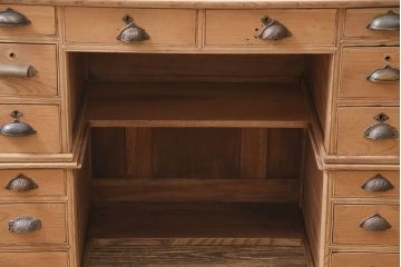 アンティーク家具　大正期　ストリップド(剥離)　総ケヤキ材　引き出し付き　座机にもなる2Wayデスク(両袖机、在宅ワーク、在宅用机、在宅ワーク、在宅用文机、在宅ワーク、在宅用平机、在宅ワーク、在宅用子供机)(R-046150)
