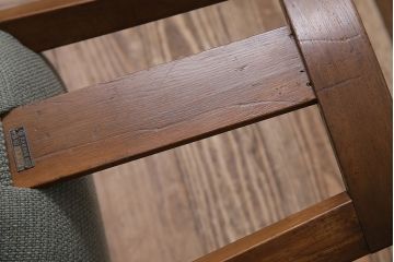 昭和レトロ　ナラ材　やさしい色合いの回転チェア(回転椅子、アームチェア、イス)(R-046155)