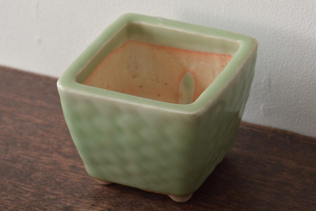 大正〜昭和初期　青磁　植木鉢(陽刻)(R-046164)