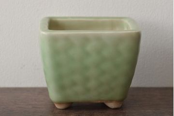 大正〜昭和初期　青磁　植木鉢(陽刻)(R-046164)