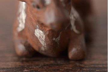 古い　牛の木彫根付(彫刻、在銘、作家物、提げ物)(R-046175)