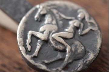 木内克　銀製ネクタイピン(100周年記念、アマゾーヌ、レリーフ、彫刻家)(R-046177)