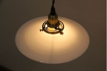 アンティーク照明　戦前　レトロな平笠シェードのペンダントライト2個セット(天井照明、吊り下げ照明、電笠)(R-046181)