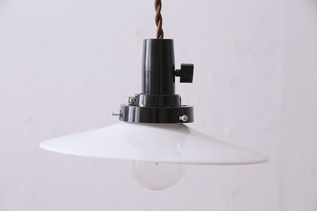 アンティーク照明　戦前　レトロな平笠シェードのペンダントライト2個セット(天井照明、吊り下げ照明、電笠)(R-046182)