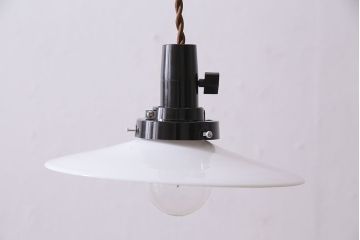 アンティーク照明　戦前　レトロな平笠シェードのペンダントライト2個セット(天井照明、吊り下げ照明、電笠)(R-046182)