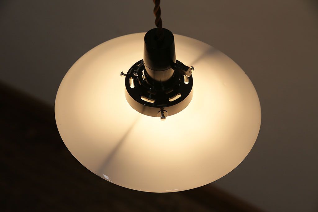 アンティーク照明　戦前　レトロな平笠シェードのペンダントライト2個セット(天井照明、吊り下げ照明、電笠)(R-046182)