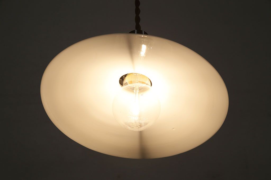 アンティーク照明　戦前　レトロな平笠シェードのペンダントライト2個セット(天井照明、吊り下げ照明、電笠)(R-046182)