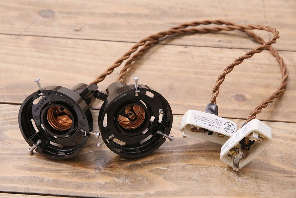 アンティーク照明　戦前　レトロな平笠シェードのペンダントライト2個セット(天井照明、吊り下げ照明、電笠)(R-046182)