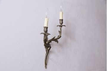 ヴィンテージ照明　フランスビンテージ　大ぶりなルイ15世様式のウォールランプ(壁付け照明、壁掛け照明)(R-046192)