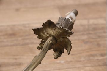 ヴィンテージ照明　フランスビンテージ　大ぶりなルイ15世様式のウォールランプ(壁付け照明、壁掛け照明)(R-046192)