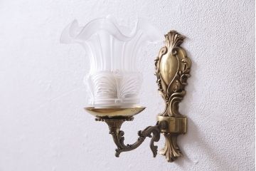アンティーク照明　フランスアンティーク　クラシックなお部屋にぴったりな真鍮製のウォールランプ(壁付け照明、壁掛け照明)(R-046196)