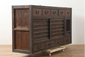 アンティーク家具　明治大正期　和の情緒溢れるデザインの収納箪笥・下段(キャビネット、水屋箪笥)(R-046233)