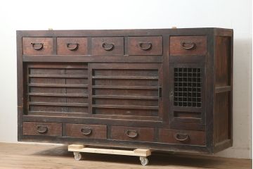 アンティーク家具　明治大正期　和の情緒溢れるデザインの収納箪笥・下段(キャビネット、水屋箪笥)(R-046233)