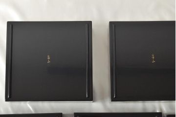 輪島塗　五島屋謹製　松に鶴　沈金蒔絵五段重箱(漆器)(R-046243)