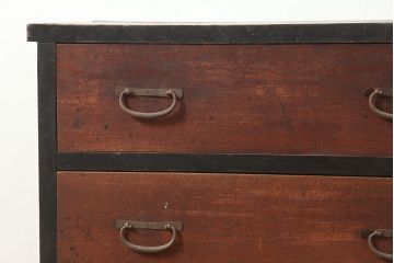 アンティーク家具　明治大正期　前面ケヤキ材　引き出し3杯　味わいたっぷりの衣装箪笥(和タンス、チェスト)(R-046245)
