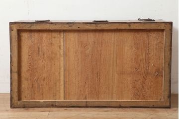 アンティーク雑貨　昭和初期　ケヤキ材・黒柿　年月を重ねた風合いが味わい深い長火鉢(木製火鉢)(R-046246)