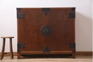 リメイク家具　伝統民芸　岩谷堂箪笥　衣装盆付き　2wayが便利な脚付サイドボード(衣装箪笥、引き出し、収納棚)(R-046252)