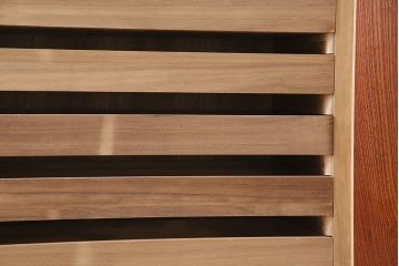 リメイク家具　伝統民芸　岩谷堂箪笥　衣装盆付き　2wayが便利な脚付サイドボード(衣装箪笥、引き出し、収納棚)(R-046252)