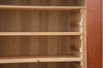 リメイク家具　伝統民芸　岩谷堂箪笥　衣装盆付き　2wayが便利な脚付サイドボード(衣装箪笥、引き出し、収納棚)(R-046252)