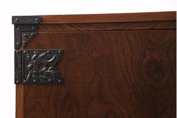 リメイク家具　伝統民芸　岩谷堂箪笥　衣装盆付き　2wayが便利な脚付サイドボード(衣装箪笥、引き出し、収納棚)(R-046252)