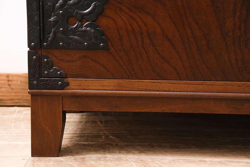 リメイク家具　伝統民芸　岩谷堂箪笥　衣装盆付き　2wayが便利な脚付サイドボード(衣装箪笥、引き出し、収納棚)(R-046252)