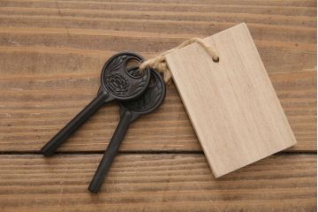 リメイク家具　伝統民芸　岩谷堂箪笥　衣装盆付き　2wayが便利な脚付サイドボード(衣装箪笥、引き出し、収納棚)(R-046252)