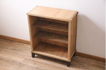 アンティーク家具　ストリップド(剥離)　黒い脚がアクセントのシンプルなオープンラック(棚、シェルフ)(R-046254)