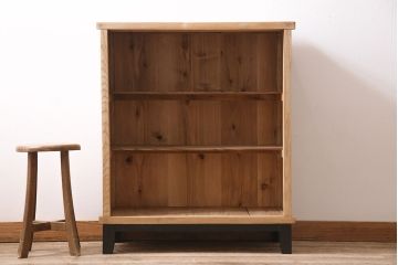 アンティーク家具　ストリップド(剥離)　黒い脚がアクセントのシンプルなオープンラック(棚、シェルフ)(R-046254)