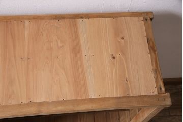 アンティーク家具　ストリップド(剥離)　黒い脚がアクセントのシンプルなオープンラック(棚、シェルフ)(R-046254)