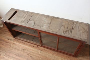 アンティーク家具　昭和初期　前面ヒノキ　赤みがかった木肌が美しい戸棚・上段(収納棚、キャビネット)(R-046256)