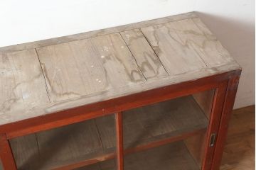 アンティーク家具　昭和初期　前面ヒノキ　赤みがかった木肌が美しい戸棚・上段(収納棚、キャビネット)(R-046256)