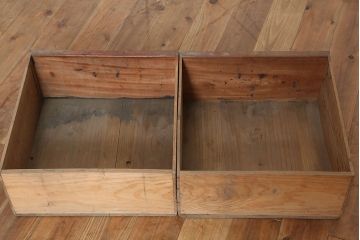 アンティーク家具　昭和初期　前面ヒノキ　赤みがかった木肌が美しい戸棚・下段(収納棚、キャビネット)(R-046257)
