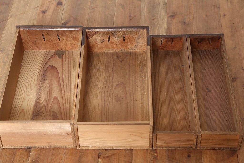 和製アンティーク　明治大正期　丸桟仕上げの気品溢れる近江水屋箪笥・重ね(重ね箪笥、収納棚)(R-046258)