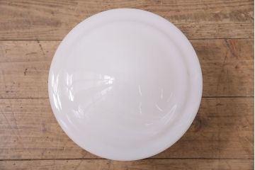 アンティーク照明　レトロな乳白色のガラスシェード照明(吊り下げ照明、天井照明)(R-046261)