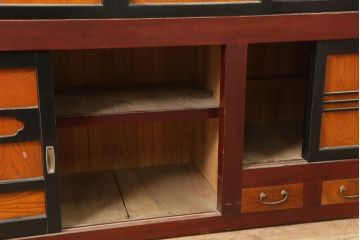 和製アンティーク　昭和初期　純和風のお部屋にぴったりの水屋箪笥・重ね(重ね箪笥、収納棚、戸棚、食器棚)(R-046267)