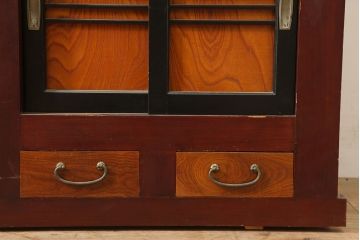 【簡易リペア限定品】和製アンティーク　昭和初期　純和風のお部屋にぴったりの水屋箪笥・上段(重ね箪笥、収納棚、戸棚、食器棚)(R-046268)