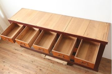 和製アンティーク　昭和初期　純和風のお部屋にぴったりの水屋箪笥・下段(重ね箪笥、収納棚、戸棚、食器棚)(R-046269)