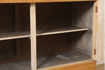 和製アンティーク　昭和中期　ナラ材　シンプルで使いやすい収納棚(サイドボード)(R-046270)