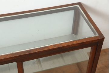和製アンティーク　昭和初期　ナラ材　4面ガラスの薄型ショーケース(ガラスケース、飾り棚)(R-046272)