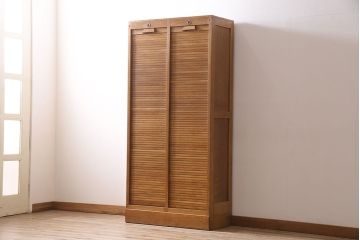 アンティーク家具　オーク材　蛇腹式扉が珍しい収納棚(戸棚、キャビネット、下駄箱)(R-046274)
