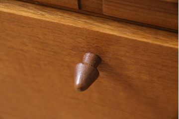 ヴィンテージ家具　イギリスビンテージ　北欧スタイルにおすすめのサイドボード(収納棚、キャビネット)(R-046276)