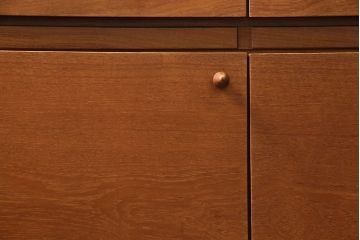 ヴィンテージ家具　イギリスビンテージ　北欧スタイルにおすすめのサイドボード(収納棚、キャビネット)(R-046276)