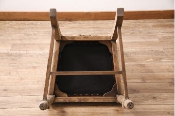 アンティーク家具　イギリスアンティーク　ストリップド(剥離)　オーク材　凝った意匠のダイニングチェア(椅子)(R-046277)