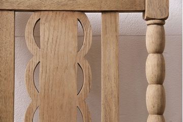 アンティーク家具　イギリスアンティーク　ストリップド(剥離)　オーク材　素朴な木味のダイニングチェア(椅子)(R-046278)
