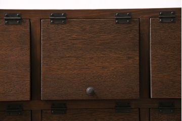 ラフジュ工房オリジナル　古材リメイク　2×4マス　やさしい色合いのパタパタ収納棚(マス目棚、戸棚)(R-046282)