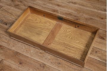 イギリスアンティーク　ウォールナット　上品な杢目が美しく現れた平机(デスク)(R-046283)