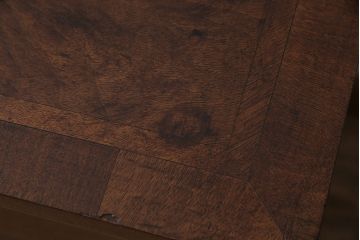 イギリスアンティーク　ウォールナット　上品な杢目が美しく現れた平机(デスク)(R-046283)