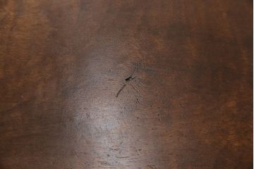 イギリスアンティーク　ウォールナット　上品な杢目が美しく現れた平机(デスク)(R-046283)